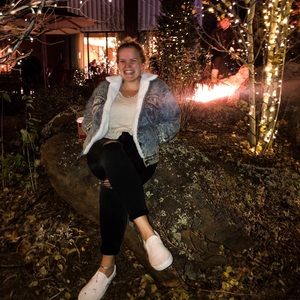 Meet your Posher, Jordyn